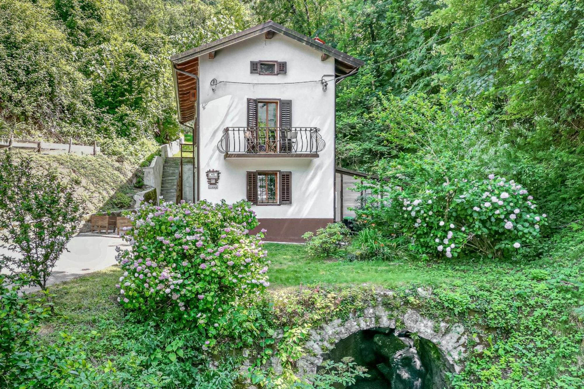 House By The Stream - Happy Rentals Avce Zewnętrze zdjęcie